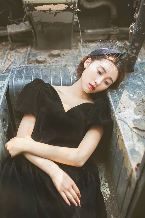 性感美女诱惑迷人写真-7