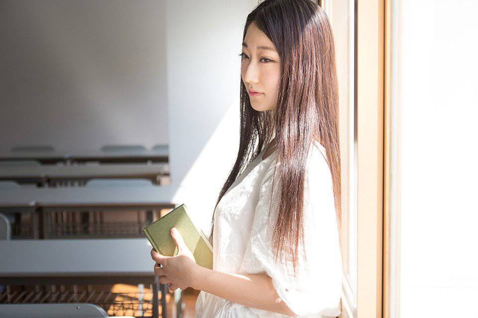 可爱少女阿芙的自习室小性感-10