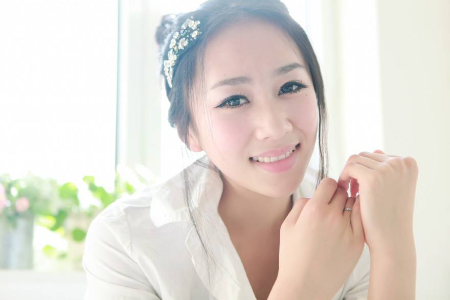 少女一个人的午后