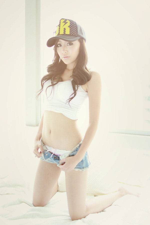 晨光下的诱惑身影-2