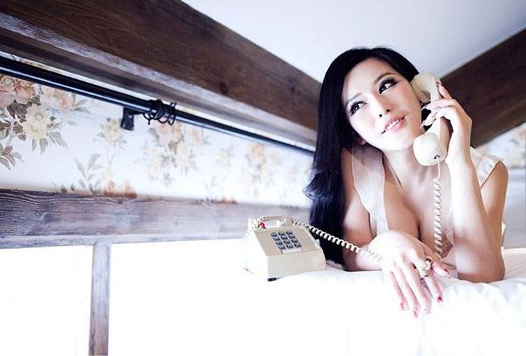 美胸少女的电话情缘-6