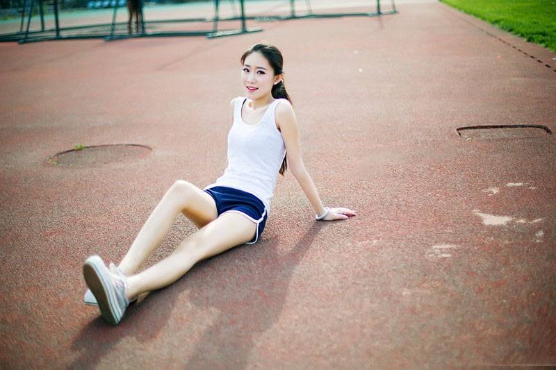 阳光洒满的清晨少女-2