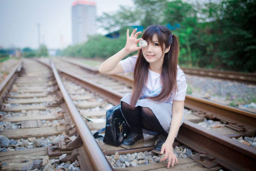 清新美女俏皮惹人爱-5