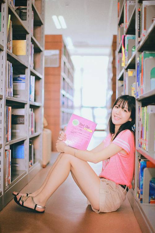 喜欢呆在书舍的清纯校花-5