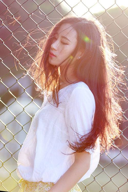 阳光下迷人的清纯美丽-6