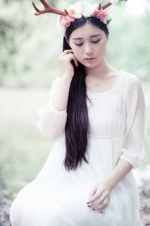 心事重重的可爱小鹿姑娘-9