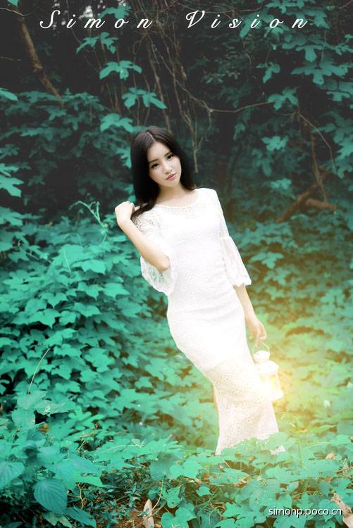 曼妙身材丛林里的小清新-5