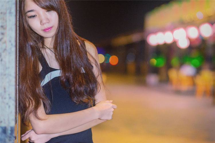 凌晨时分偶遇的小清新-6