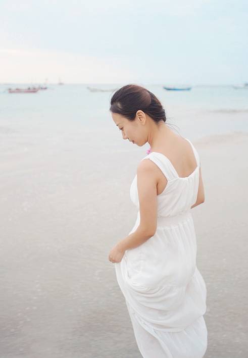 白裙少女的清凉夏日-2