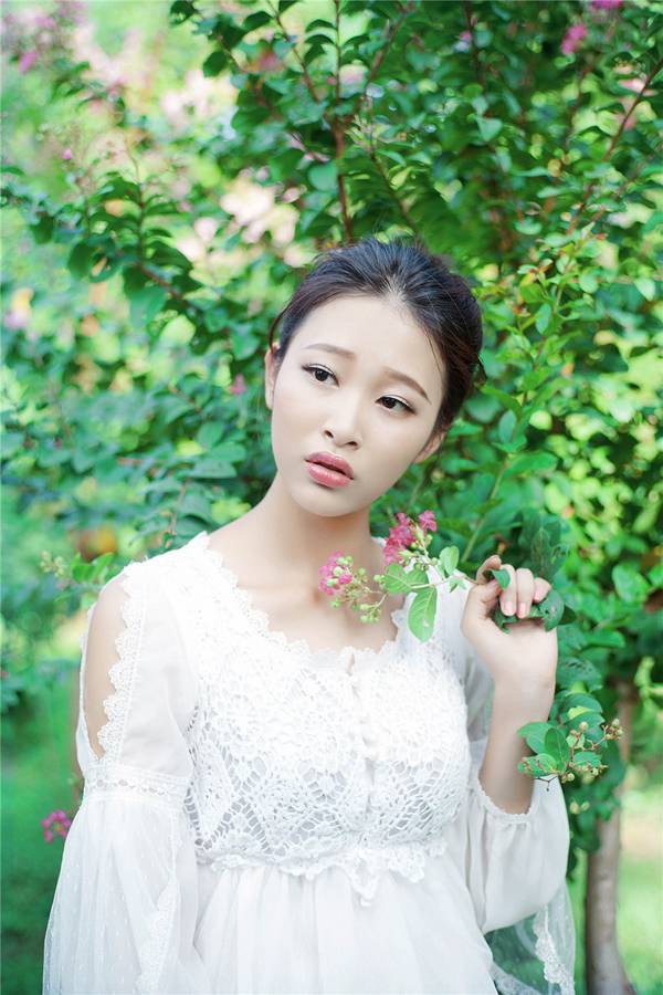 阳光美女清纯唯美户外写真