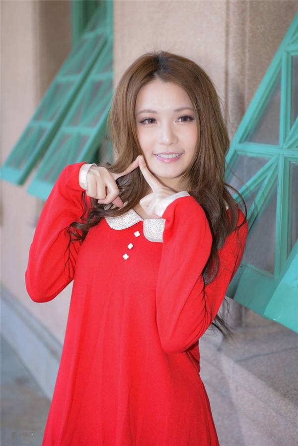 性感迷人美女游乐园写真-10