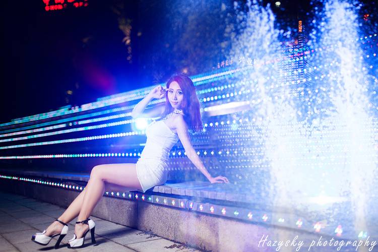 风姿翘臀的美女午夜疯狂-10