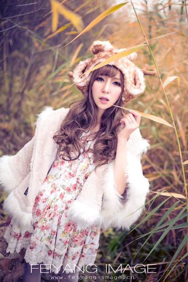 清纯美女深秋迷人甜美写真-5