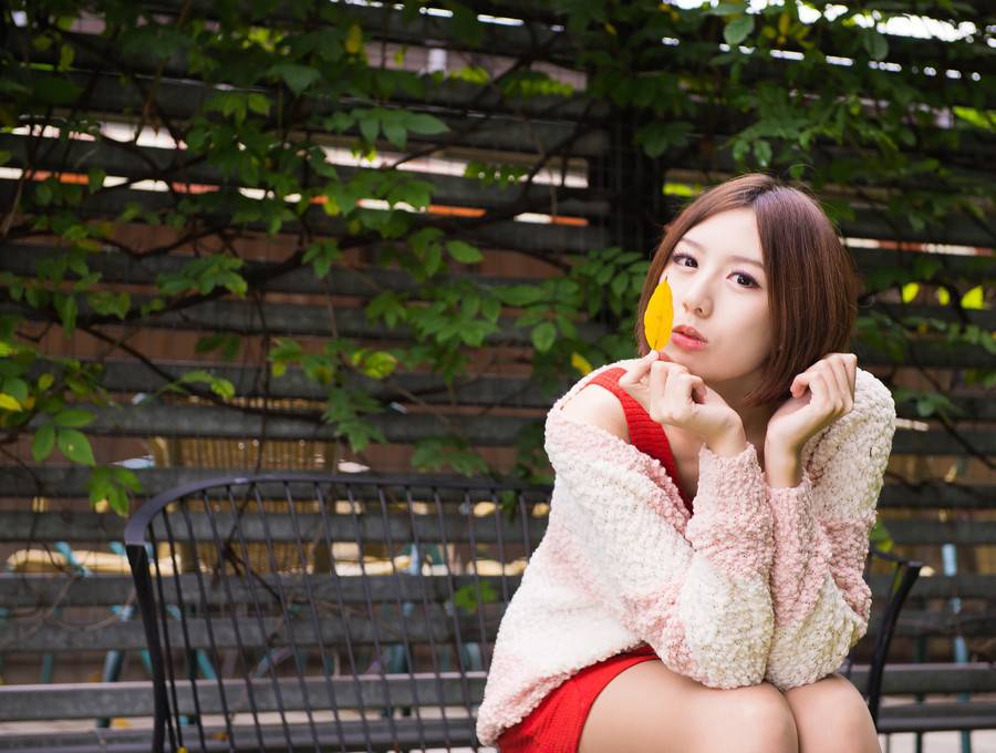 邻家可爱MM星彤迷人街拍写真