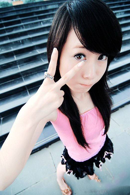 学校超清纯美眉自拍照-3