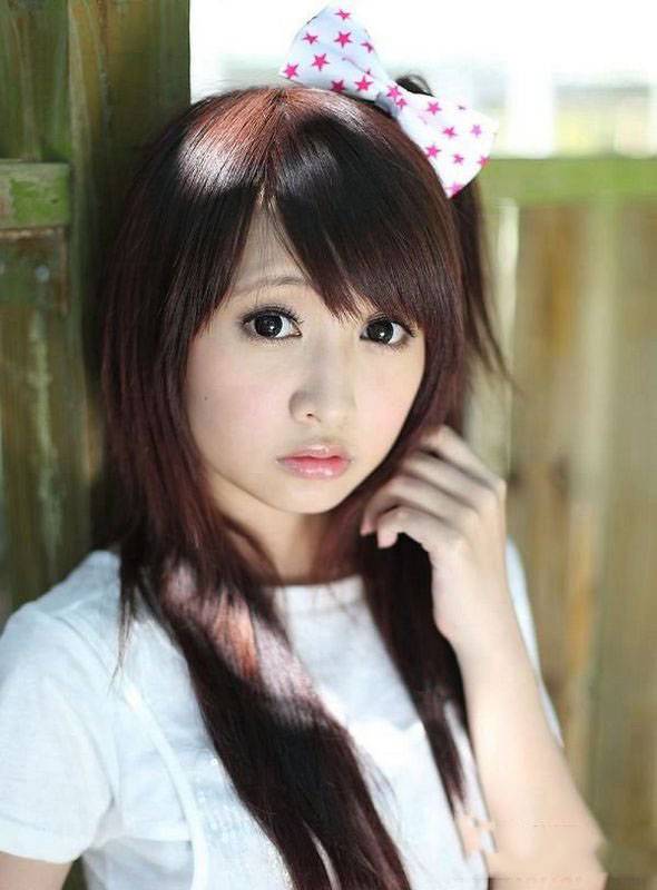 可爱清纯美眉户外写真