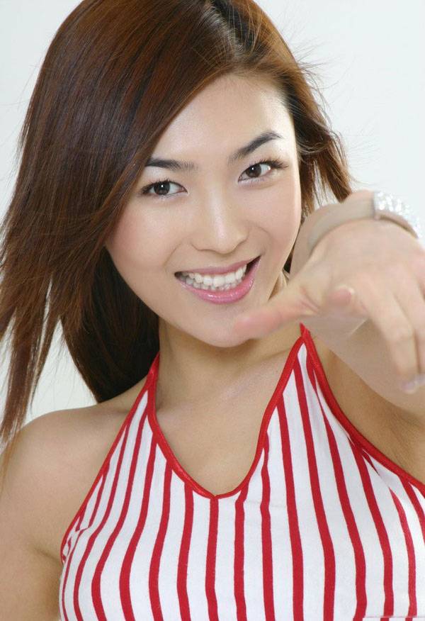 绝色美女性感写真 嘴唇很诱人-6