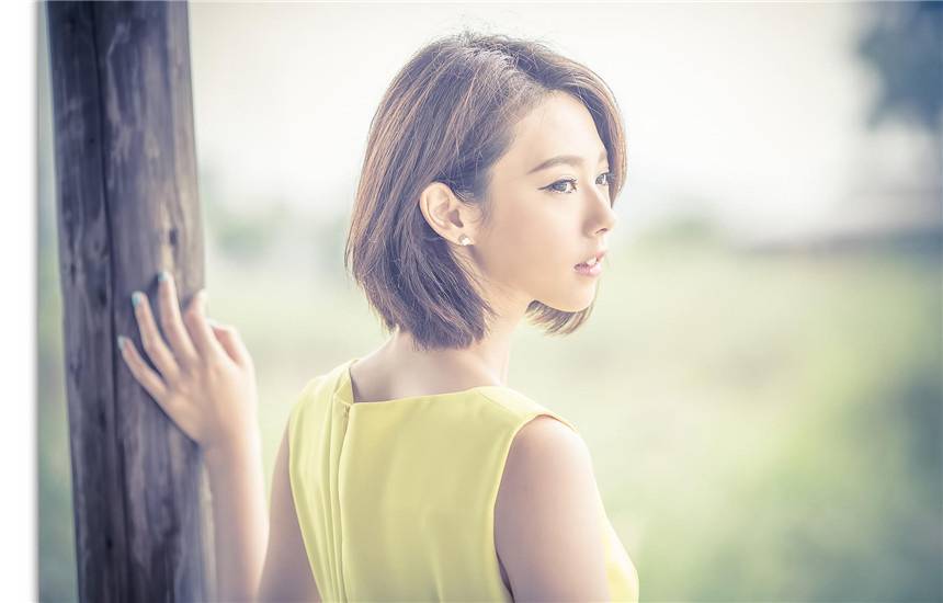 清纯美女甜美可爱迷人户外写真-7