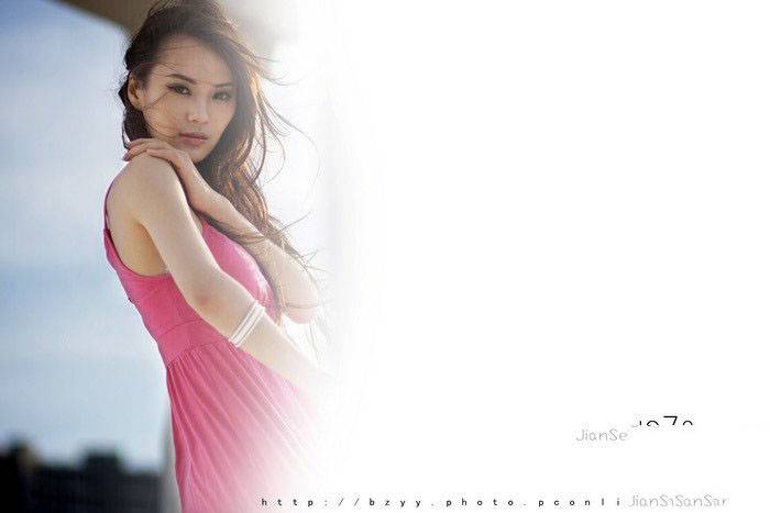 随和夏日俏丽的暖风把头发吹起-10