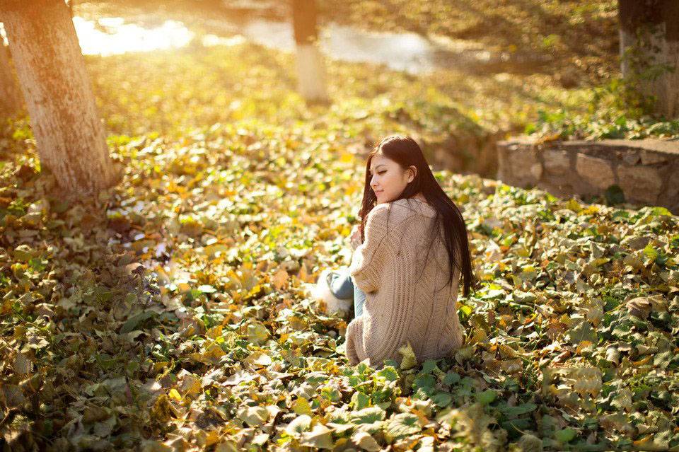 晚秋中,那一抹阳光洒落在身上-2