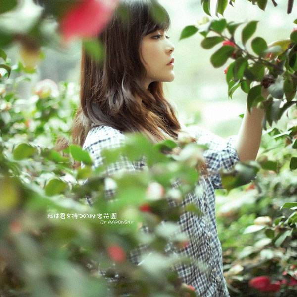 清纯美女演绎触手不及的青春-3