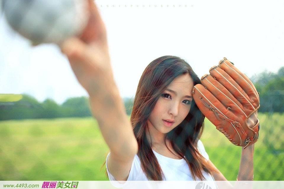 棒球少女，一个人的娱乐