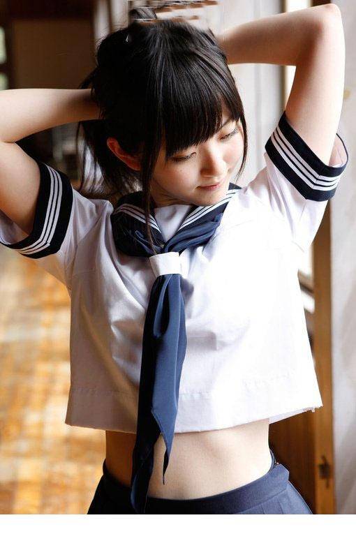 铃木爱理清纯活力的校服篇-7