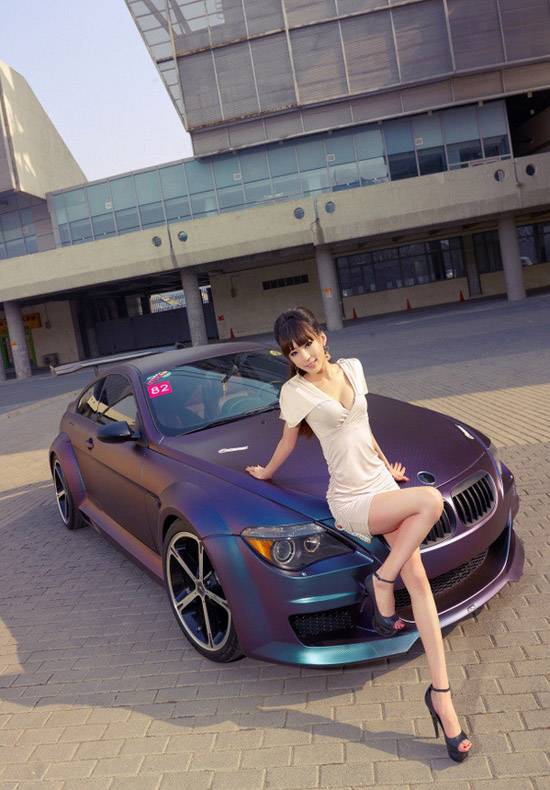 清新车模刘雅函户外写真-9