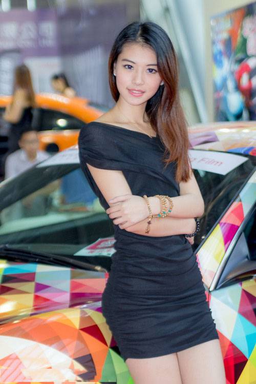 上海改装车展的香车美女们-8