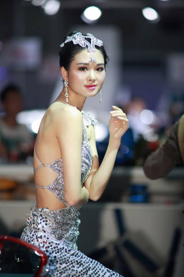 2014南昌车展群模斗艳-7