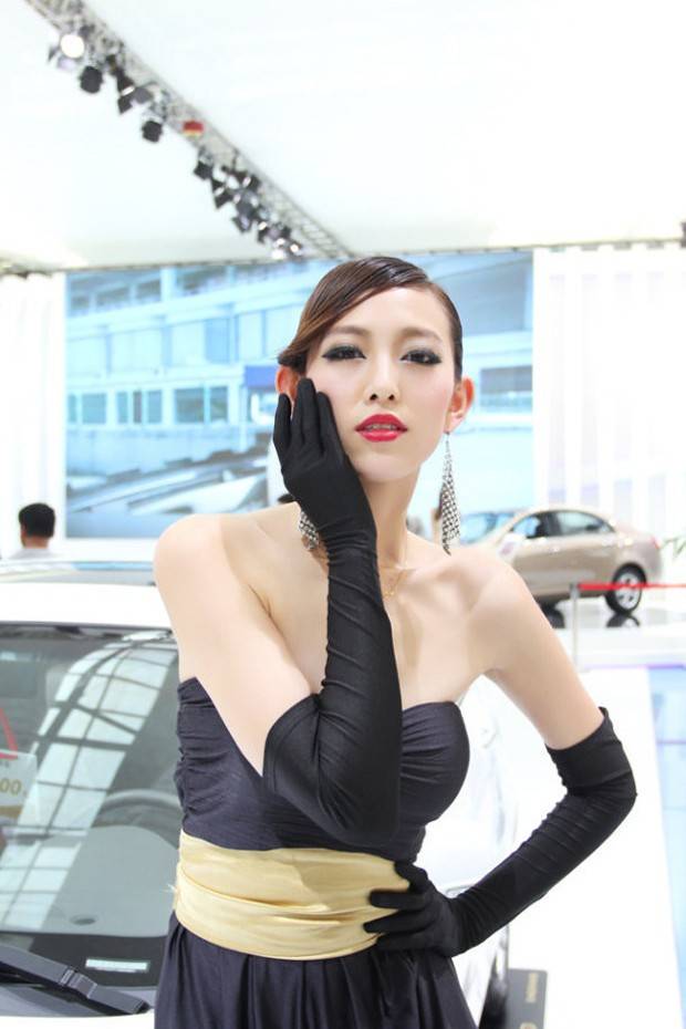 车模深V礼服扮演性感少女-4