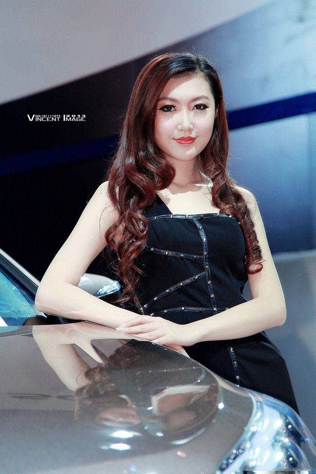 无锡车展性感招财猫