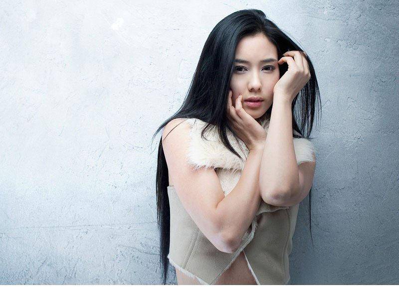 时尚典雅韩国车模-4