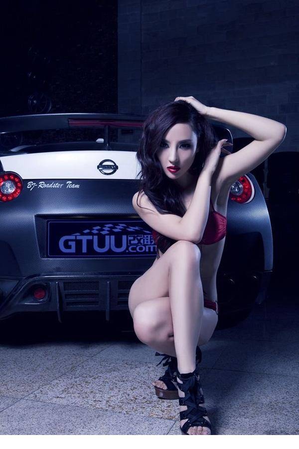 夜色下的妖娆模特与豪车秀-2