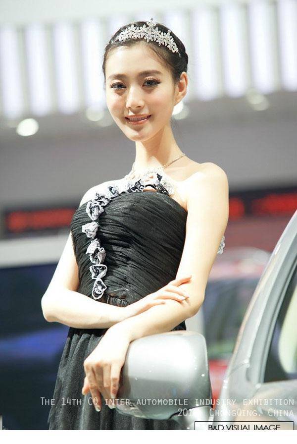 车展聚焦靓丽气质诱人美模-7