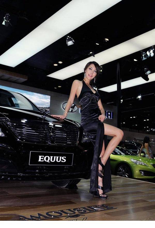 韩国性感美腿诱惑车模黄仁知