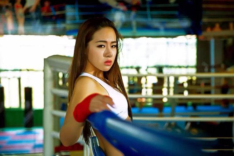 妖娆魅惑的拳击少女-5