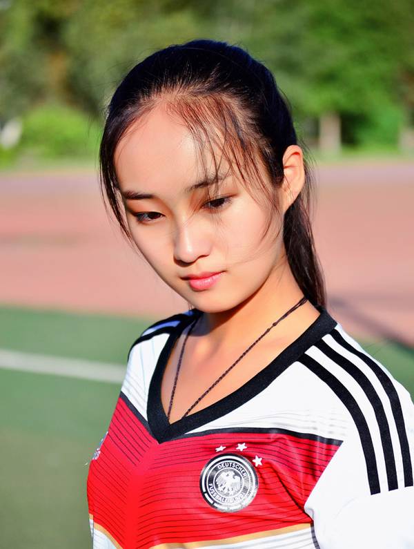 向德意志战车致敬