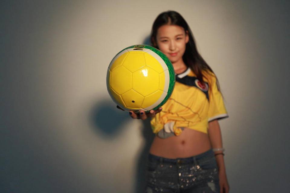 足球宝贝性感助阵巴西队-9