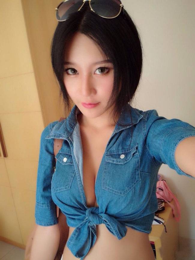 冠军宝贝樊玲前赴巴西 着比基尼遭热吻-9