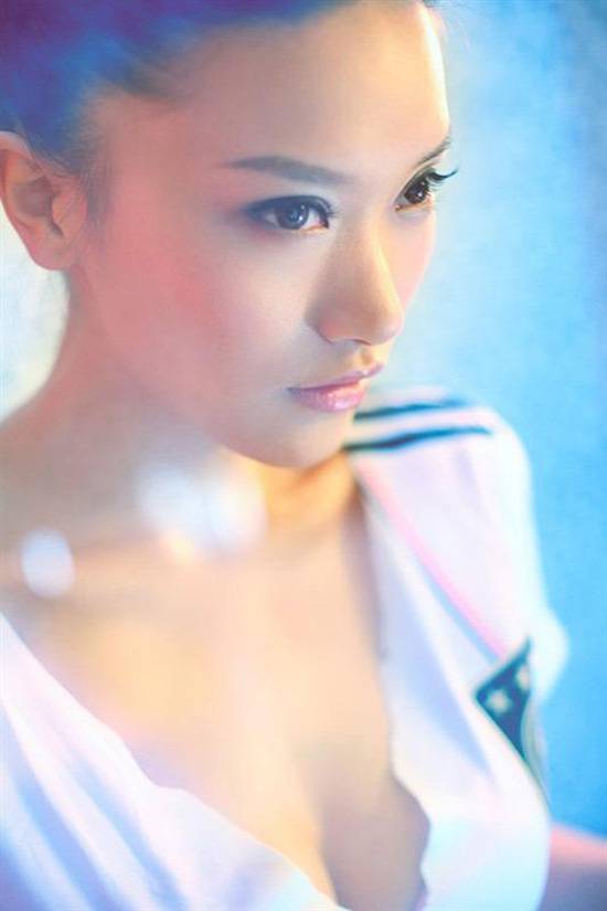 大波足球宝贝美女徐茜儿写真