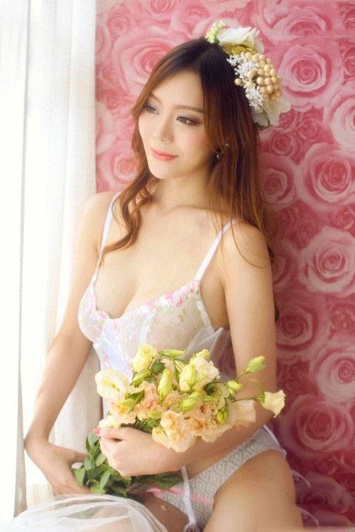 沟人心动的美妙娇躯私房写真-5