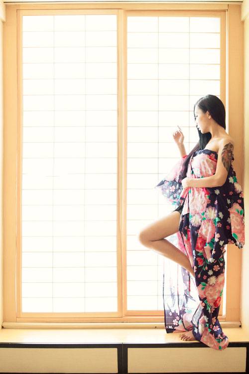 和服少女隐藏在背后的秘密-9
