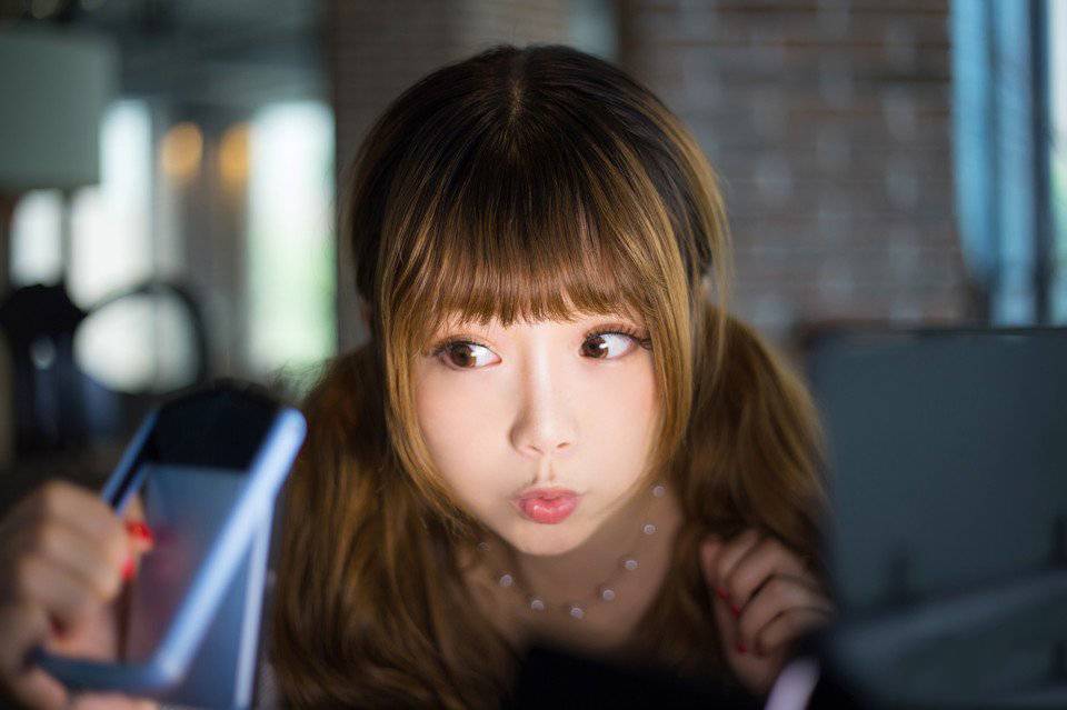 漫漫咖啡厅里的小清新少女-3