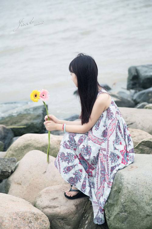 娇艳如花的海边清纯少女-2