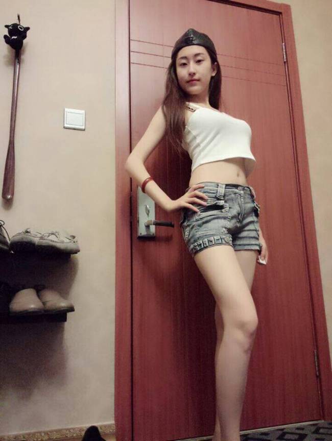 时尚俏佳人王千贞唯美写真