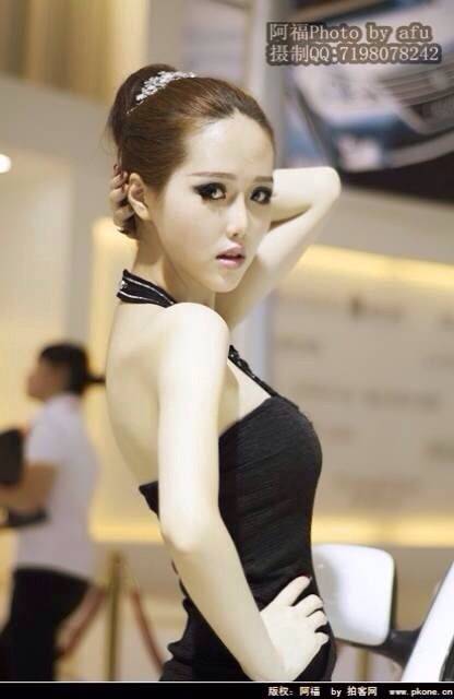 爆乳性感showgirl陈冰洁-8