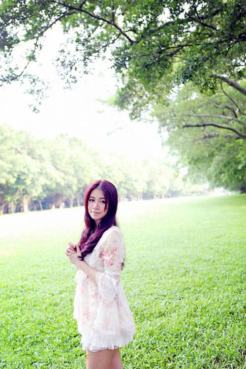 清纯绝美少女的户外写真-9