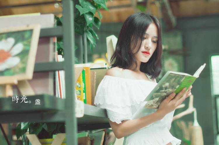 唯美清纯少女的闲暇时光-9