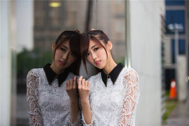 美女青春迷人甜美街拍写真-7